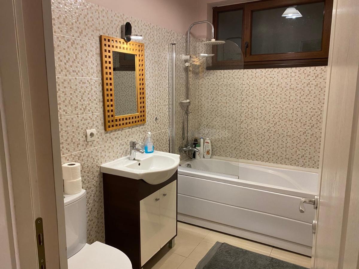 Căn hộ Igi Red Flat With Free Private Parking *